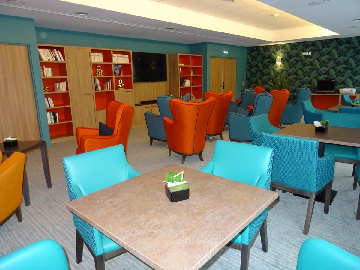 Domitys Sophia Aparthotel Nimes Bagian luar foto
