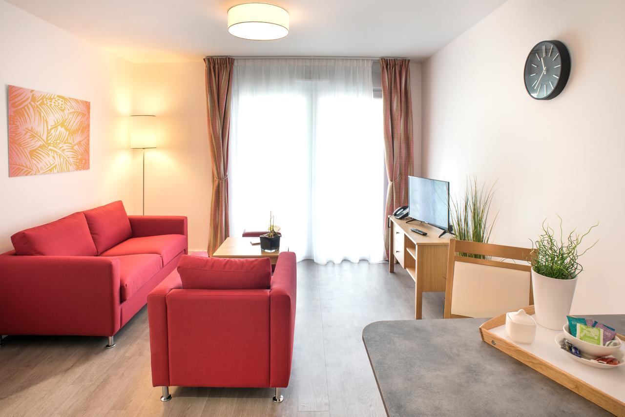 Domitys Sophia Aparthotel Nimes Bagian luar foto